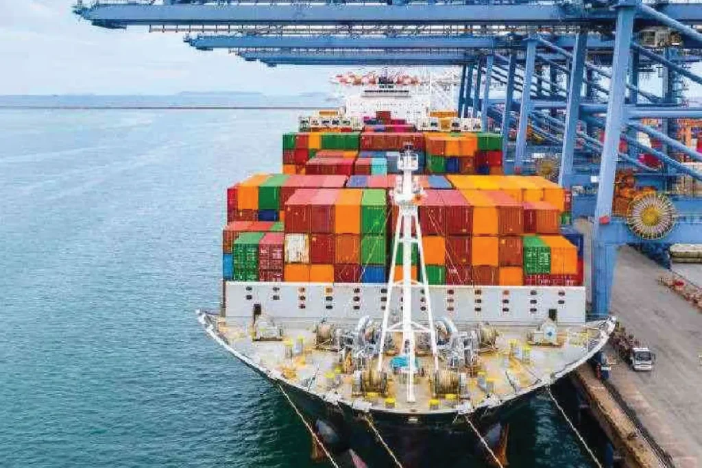 cargo ship carrying containers across the sea: Salihiya Cargo Ltd: Your trusted partner for seamless international cargo transportation via sea freight.